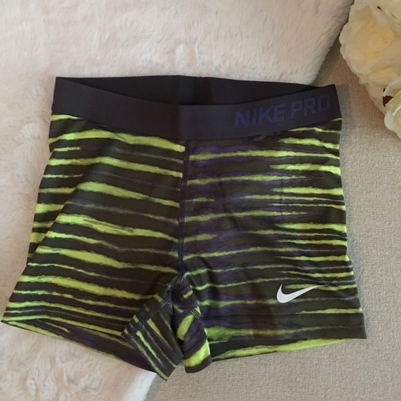 Nike Pants - Nike Women’s 3” Training Shorts